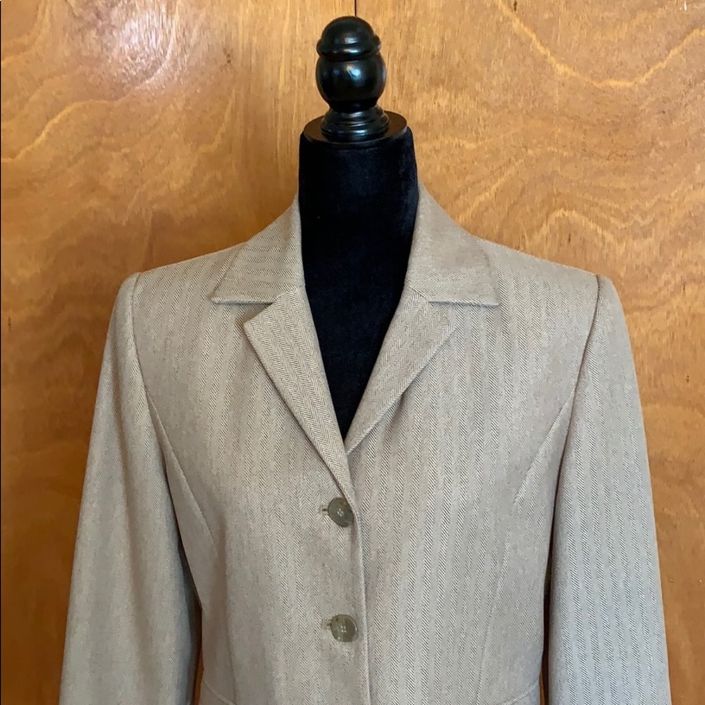 NWT Levine Classics 2pc Pant Suit - Picture 3 of 8